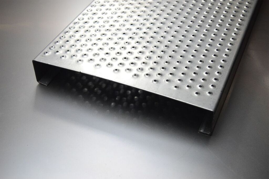 Traction Tread Merger Metals LLC